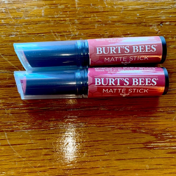 Burt's Bees Other - ⭐️HP•2/$30•NWT•Burt’s Bees Matte Stick x 2